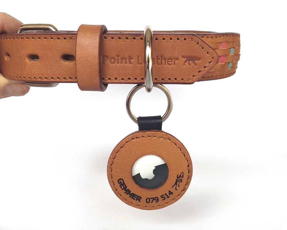 Leather airtag holder keyring